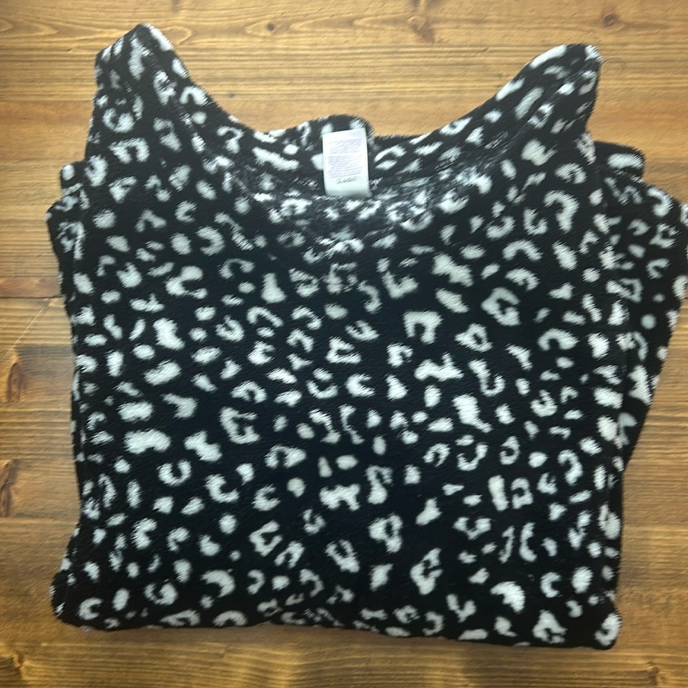 Fuzzy Leopard pjs